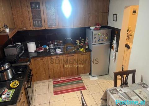 Shitet Apartament 1+1 ne Rrugen e Dibres - 2/5
