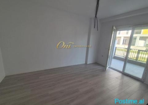 UNIVERS CITY DYQAN/ZYRE PER QERA - 6/8