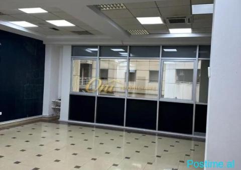 RRUGA E BARRIKADAVE AMBIENT ZYRE PER QERA - 4/4