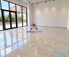 JEPET AMBIENT SHERBIMI PER QERA 121 M2 'ASTIR' 1200 EURO