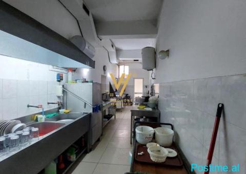 SHITET DYQAN 240 M2 TE QYTET STUDENTI 350.000 EURO - 3/5
