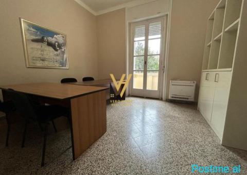 JEPET ZYRE 16 M2 ME QERA TE STADIUMI DINAMO 30.000 LEKE