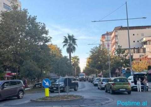 ID 21002737 SHITET GARAZHD ME 20 POSTE PARKIMI PLAZH DURRES - 1/3