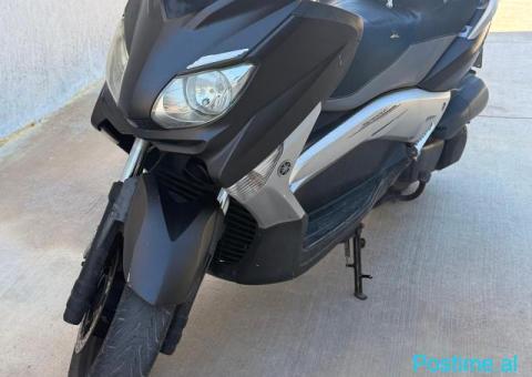 Yamaha X-Max - 1/4