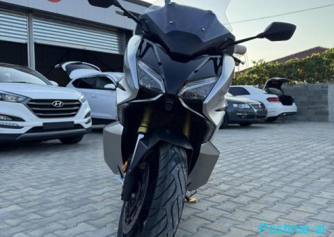 HONDA FORZA 750 - 2/4