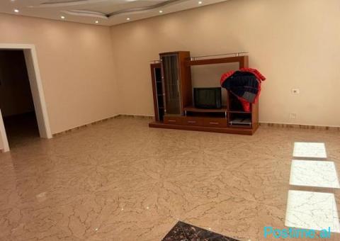 JEPET ME QIRA GODINË 2-KATËSHE | RRUGA E ELBASANIT | 240 m² - 2/6