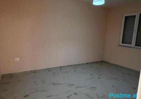 JEPET ME QIRA GODINË 2-KATËSHE | RRUGA E ELBASANIT | 240 m² - 3/6