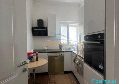 Shitet, Shtëpi Private, Ali Demi,Tiranë - 8/10
