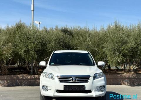 OKAZION TOYOTA RAV4 - 8/10