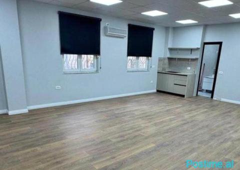 🏢 JEPET ME QIRA ZYRË | QENDËR, PËRBALLË TOPTANI 🔑 📍 Vend