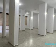 🏢✨ JEPET ME QIRA AMBIENT BIZNESI – XHAMLLIKU 📍 Xhamlliku,