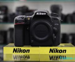 Nikon D7500