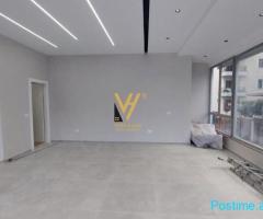 SHITET DYQAN 45 M2 TE KODRA E DIELLIT 120.000 EURO