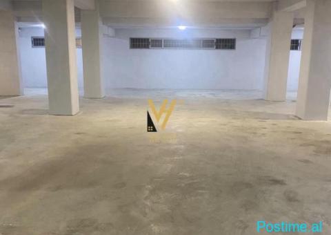 JEPET MAGAZINE 300 M2 ME QIRA TE UNAZA E RE 3.000 EURO - 2/3