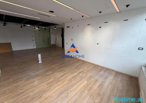 JEPET ME QERA AMBIENT ZYRE 95 M² 'RRUGA E ELBASANIT' 1100 EU