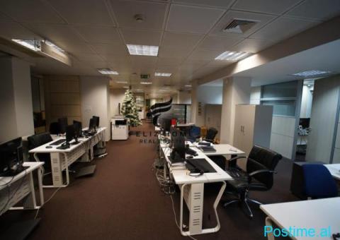 AMBIENT BIZNESI ME QERA,RRUGA E KAVAJES,8600 EURO.