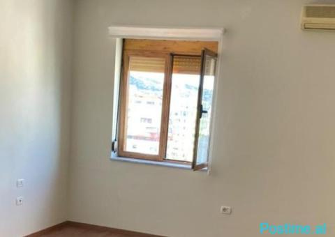 🏢 JEPET ME QIRA ZYRË | BLLOK, TIRANË 🔑 📍 Vendndodhja: Bl - 2/4