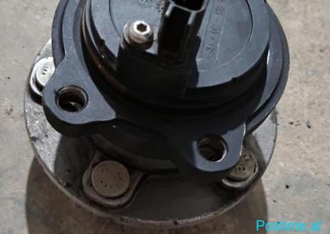 2 Kuzhineta + Moce Mbrapa Ford Focus - 4/4