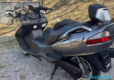 Suzuki Burgman 650 executive - 4/4