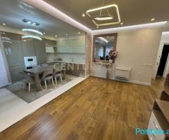Shitet Penthouse Luksoz në Fresk