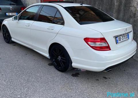 Mercedes Benz - 2/7