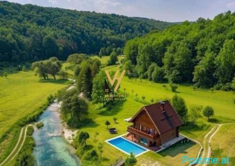 SHITET TOKE ARE 4.387 M2 NE KASHISHT, FIER 90.000 EURO