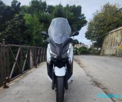 Yamaha XMAX 400