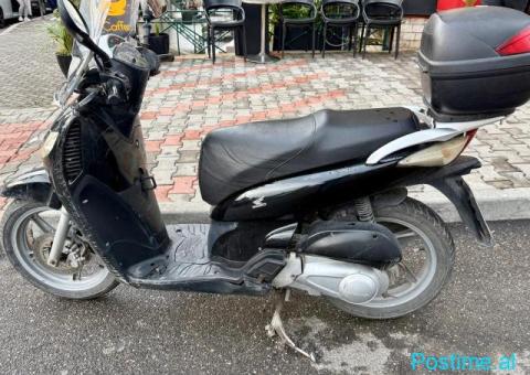 Shitet Honda SH125 - 1/4