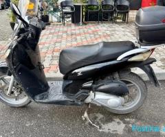Shitet Honda SH125