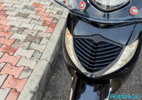Shitet Honda SH125 - 3/4