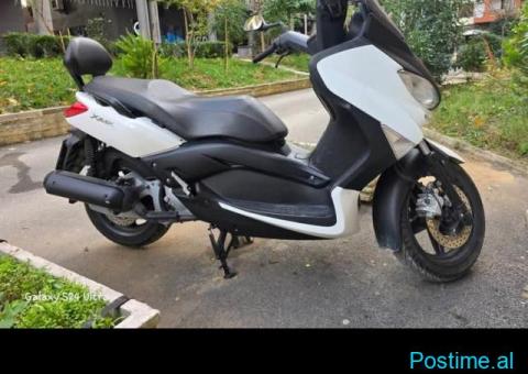 X-Max 125 cc - 4/5