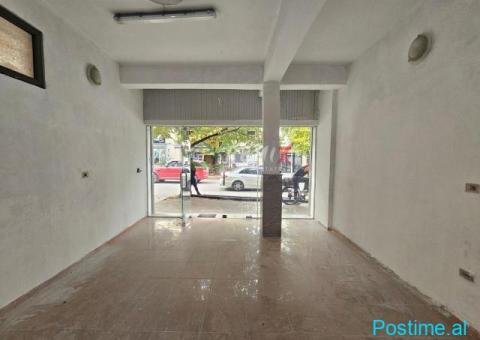 JEPET ME QIRA AMBIENT BIZNESI – RR. MUJO ULQINAKU, DURRËS - 4/10
