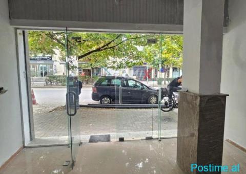 JEPET ME QIRA AMBIENT BIZNESI – RR. MUJO ULQINAKU, DURRËS - 5/10
