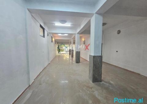 JEPET ME QIRA AMBIENT BIZNESI – RR. MUJO ULQINAKU, DURRËS - 10/10