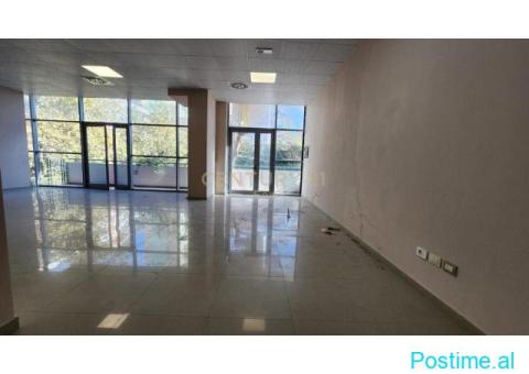 +355692089893 Japim Ambient Komercial Me Qira në zonën e Ish - 1/6
