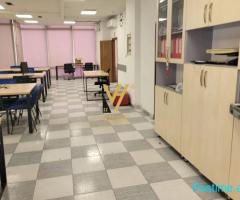 JEPET ZYRE 286 M2 ME QIRA TEK ISH EKSPOZITA 150.000 LEKE