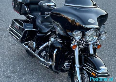 Harley-Davidson - 3/10