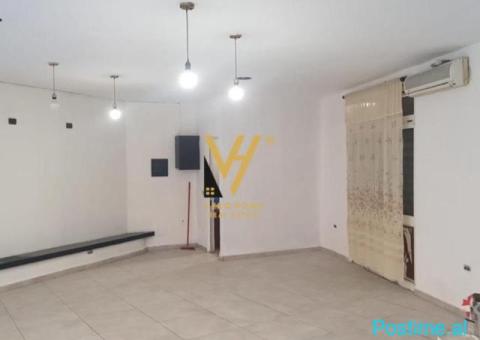 JEPET AMBIENT BIZNESI 69 M2 ME QERA TE ZOGU ZI 650 EURO - 3/3