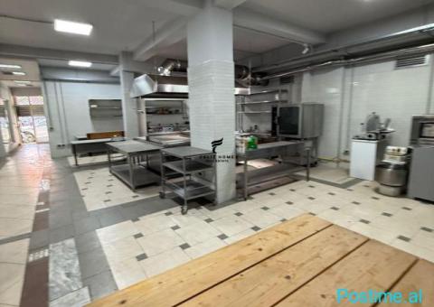 SHITET AMBIENT BIZNESI 150 M2 QENDER 330.000 EURO - 1/9