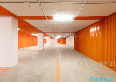 SHESIM 17 POSTE PARKIMI TEK GALERIA ROMA - 3/3
