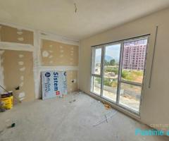 APARTAMENT 2+1+2 PRANE BULEVARDIT TE RI
