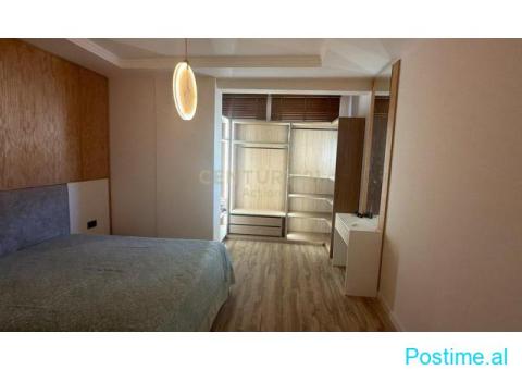 SHITET APARTAMENT 2+1 | RRUGA E PORTIT, DURRËS 322,000 € - 5/9