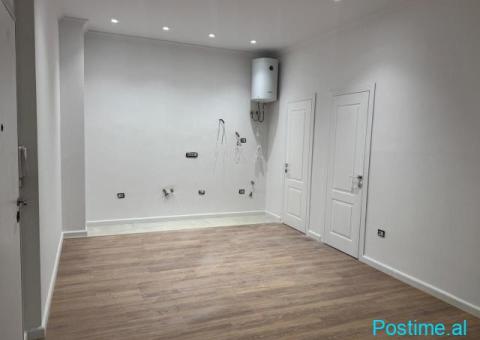 🏢 JEPET ME QIRA AMBIENT BIZNESI / ZYRË – 54 m² - 4/10