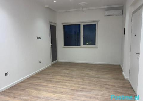 🏢 JEPET ME QIRA AMBIENT BIZNESI / ZYRË – 54 m² - 9/10
