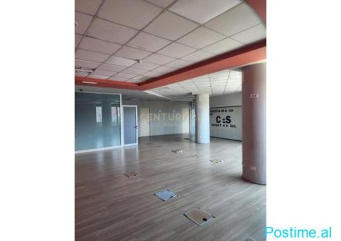 Ambient Komercial me Qira 230m2, Rruga e Kavajes - 1/8
