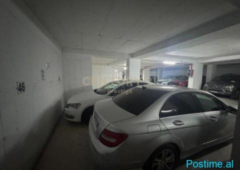 2 POSTE PARKIMI ME QIRA, VENDOSUR TEK PAZARI I RI!