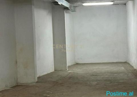 SHITET HAPËSIRË MULTIFUNKSIONALE TEK PAZARI I RI - 3/3