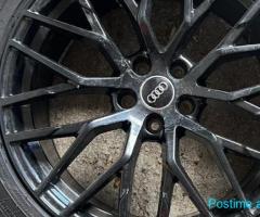 Kerkoj disk audi porshi si ne foto