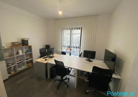 JEPET ME QERA ZYRE 133M2 'SQUARE21' 950 EURO NETO. - 4/5