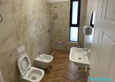 JEPET ME QERA ZYRE 133M2 'SQUARE21' 950 EURO NETO. - 5/5